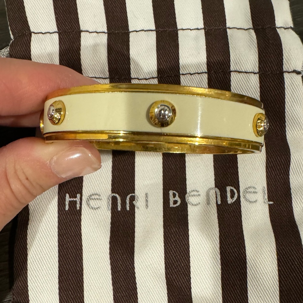 Vintage White Henri Bendel Bengal